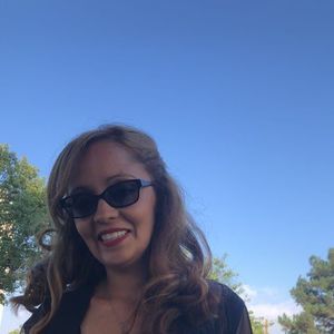 Meet your Posher, Elaine